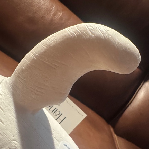 White Whale Sculpture - Picture 5 of 10